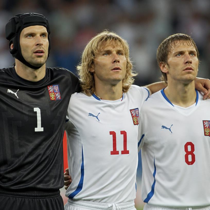 Čech, Nedvěd, Poborský: mistři českého fotbalu pod lupou
